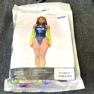 Ooooh The Claw 4 Piece Costume Set